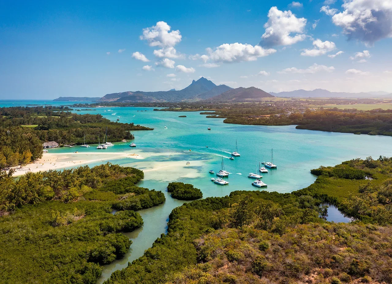 Île aux Cerfs lagoon and the eastern Mauritius coastline